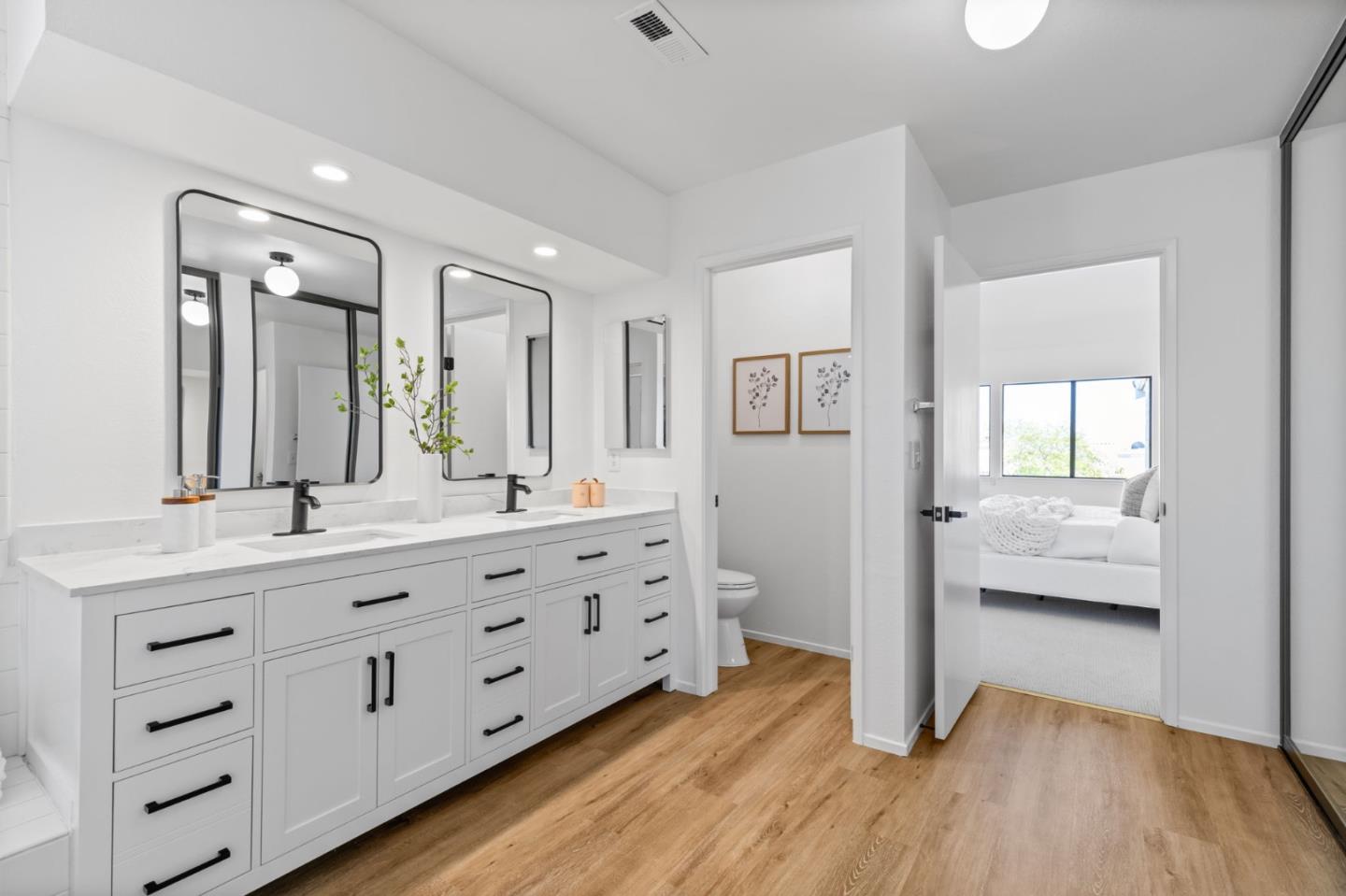 Detail Gallery Image 24 of 61 For 20 Calypso Ln, San Carlos,  CA 94070 - 3 Beds | 2/1 Baths