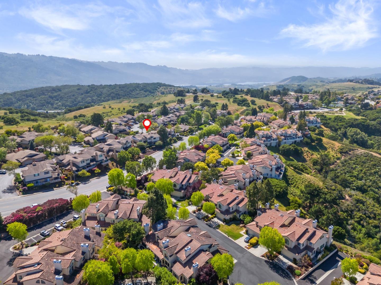 Detail Gallery Image 32 of 61 For 20 Calypso Ln, San Carlos,  CA 94070 - 3 Beds | 2/1 Baths