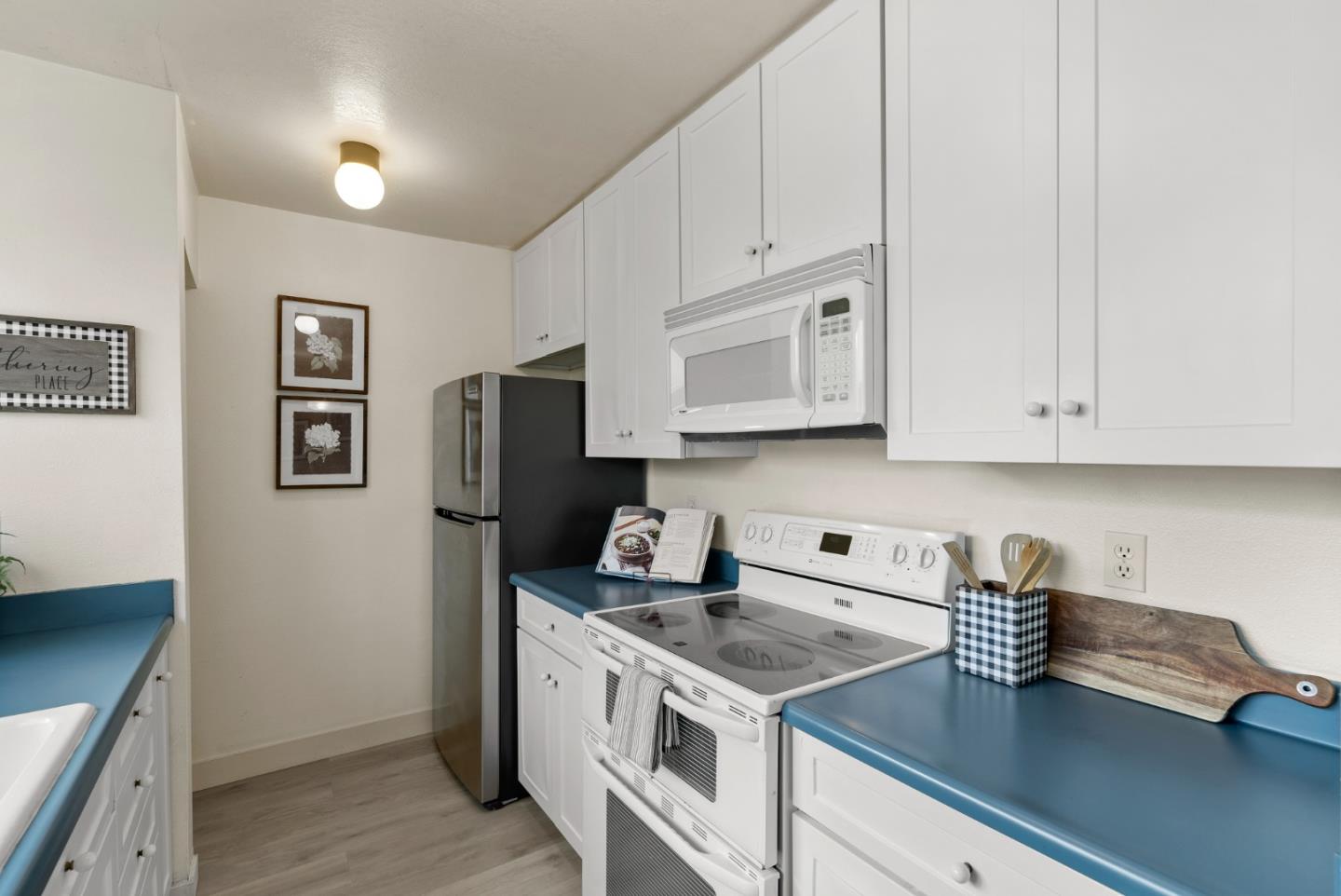 Detail Gallery Image 10 of 36 For 1919 Alameda De Las Pulgas #97,  San Mateo,  CA 94403 - 2 Beds | 2 Baths