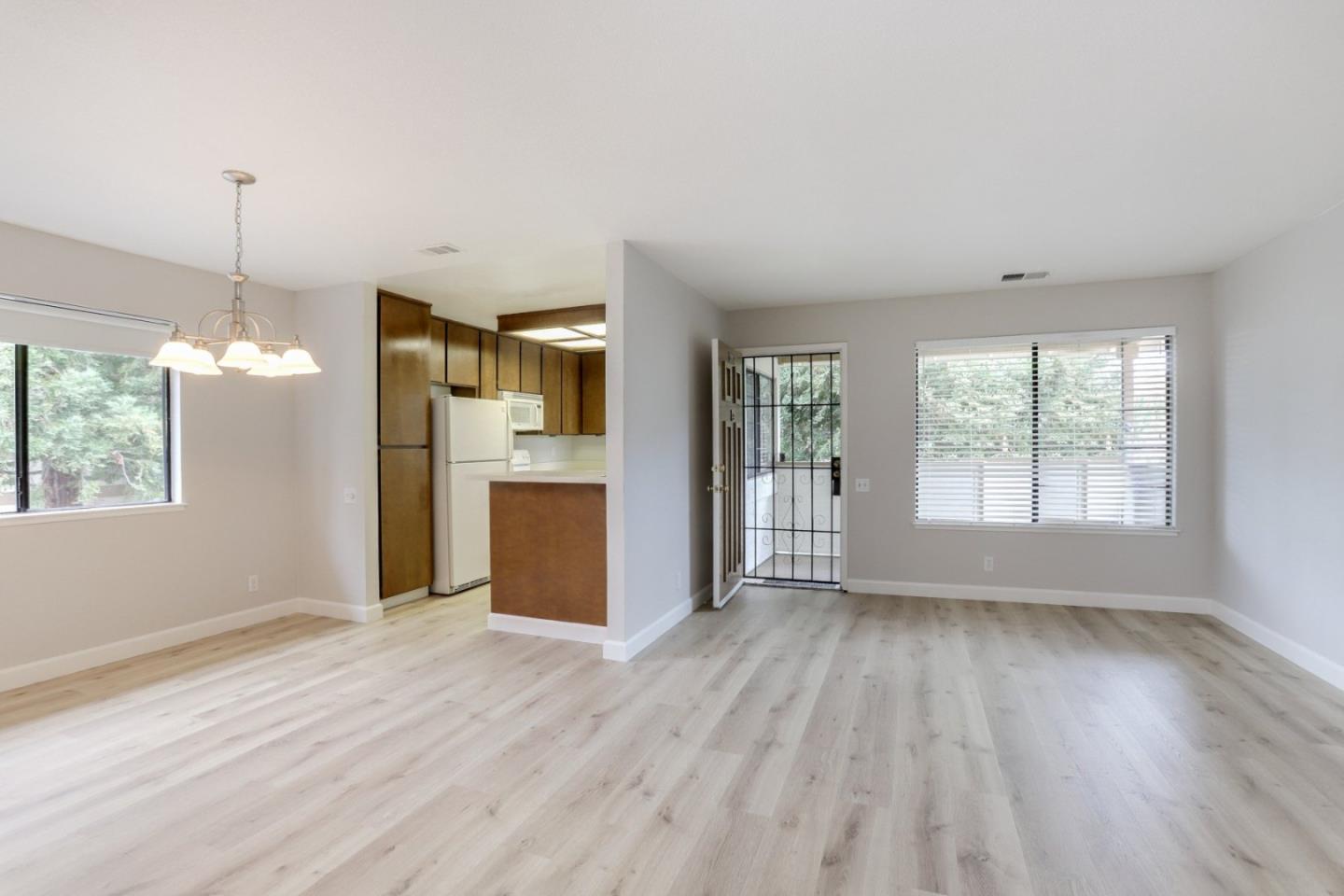 Detail Gallery Image 12 of 41 For 5368 Colony Park Cir, San Jose,  CA 95123 - 2 Beds | 1 Baths