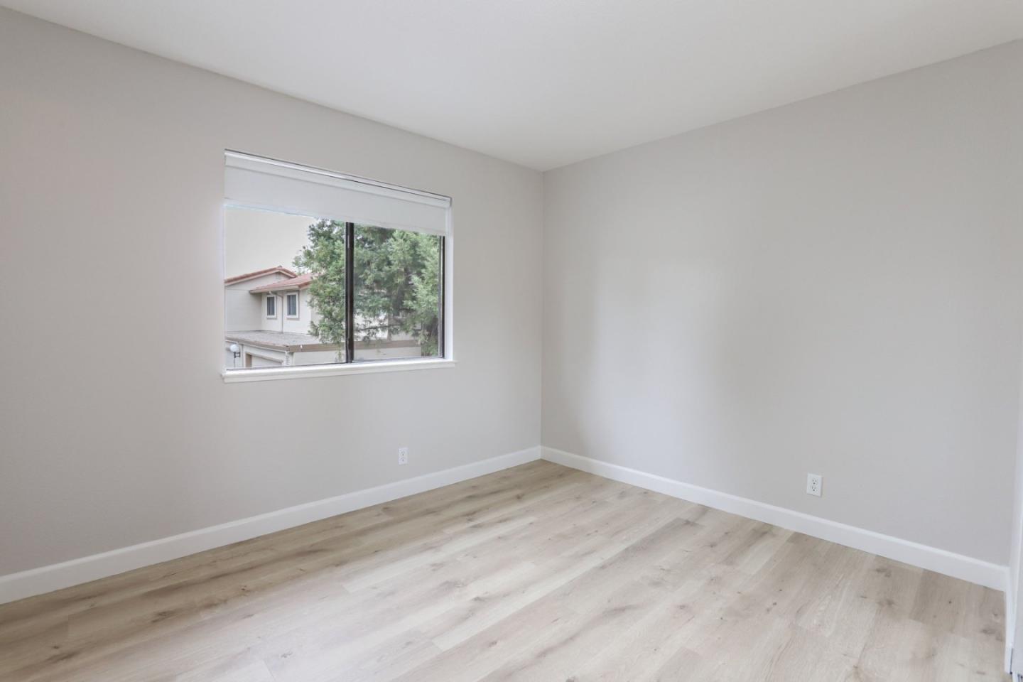 Detail Gallery Image 15 of 41 For 5368 Colony Park Cir, San Jose,  CA 95123 - 2 Beds | 1 Baths