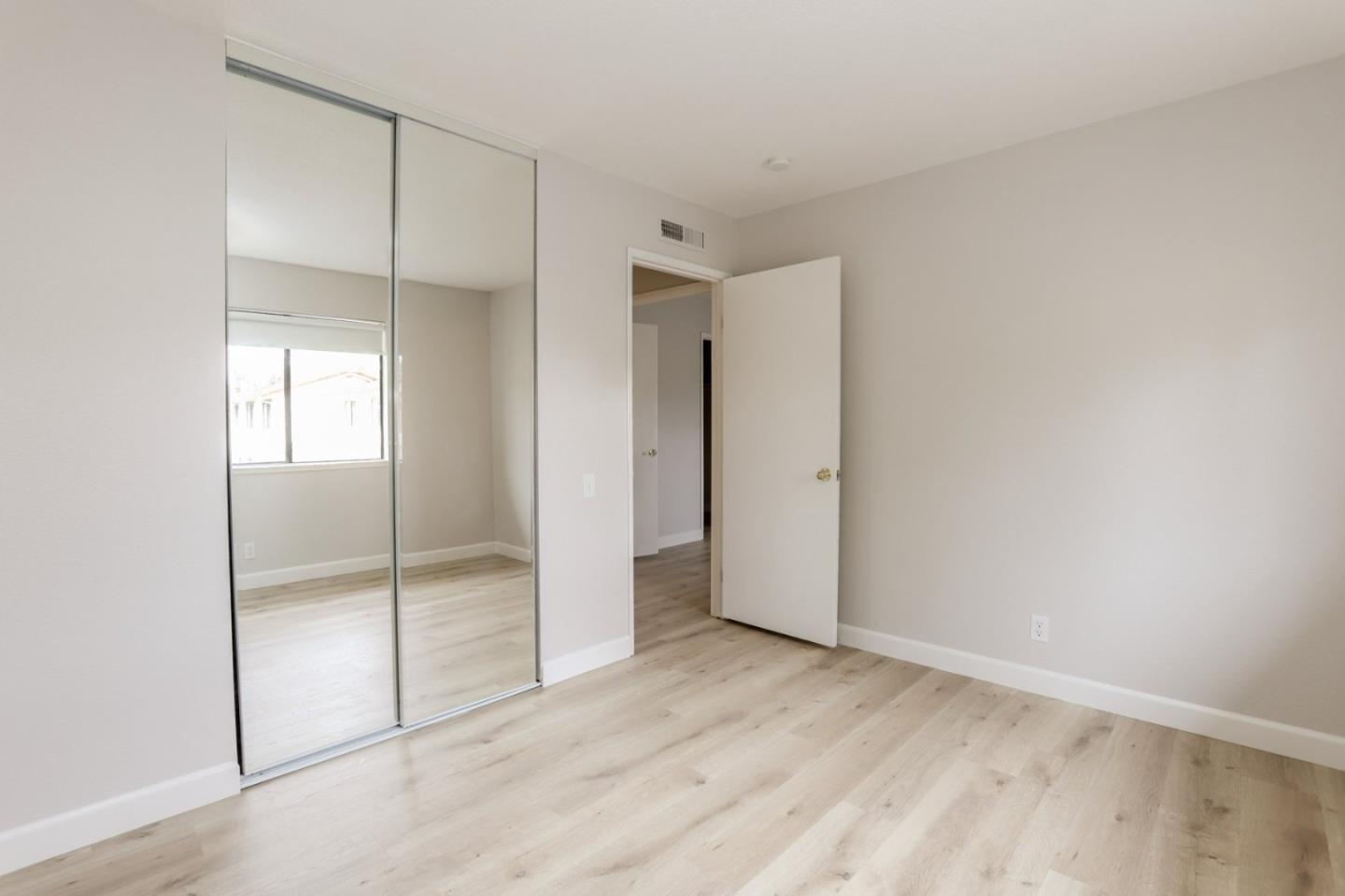 Detail Gallery Image 17 of 41 For 5368 Colony Park Cir, San Jose,  CA 95123 - 2 Beds | 1 Baths