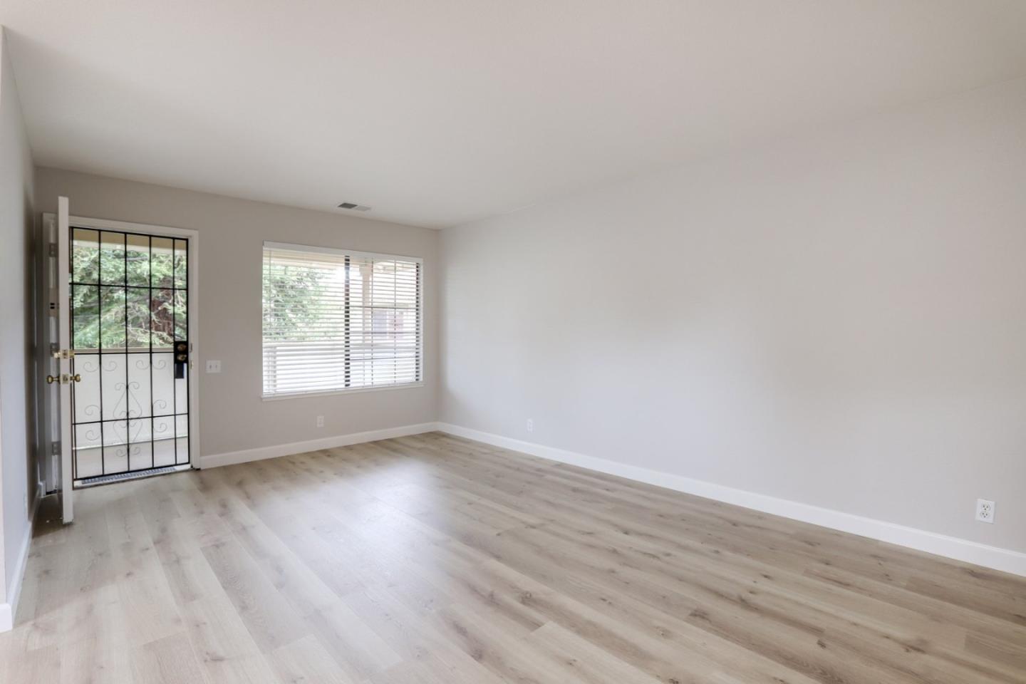 Detail Gallery Image 28 of 41 For 5368 Colony Park Cir, San Jose,  CA 95123 - 2 Beds | 1 Baths