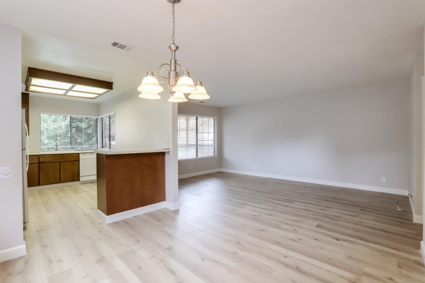 Detail Gallery Image 30 of 41 For 5368 Colony Park Cir, San Jose,  CA 95123 - 2 Beds | 1 Baths
