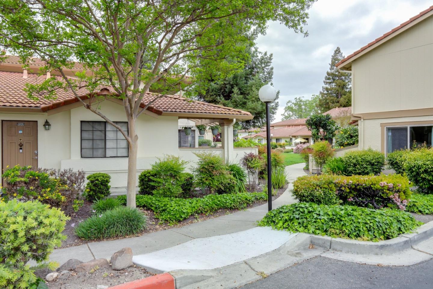 Detail Gallery Image 39 of 41 For 5368 Colony Park Cir, San Jose,  CA 95123 - 2 Beds | 1 Baths