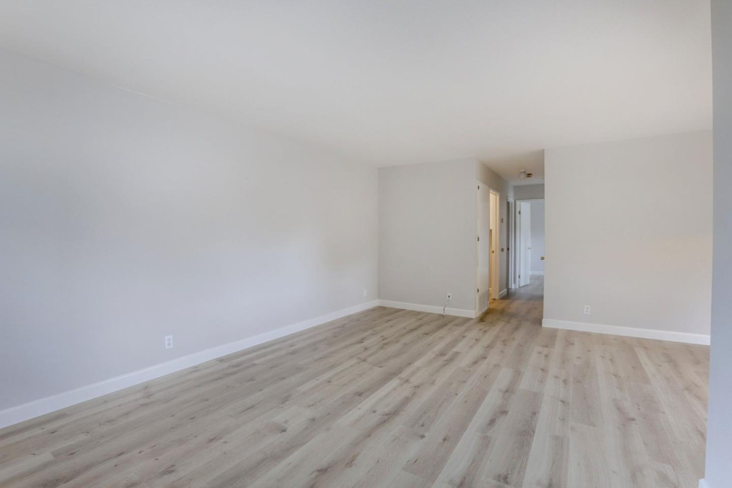 Detail Gallery Image 5 of 41 For 5368 Colony Park Cir, San Jose,  CA 95123 - 2 Beds | 1 Baths