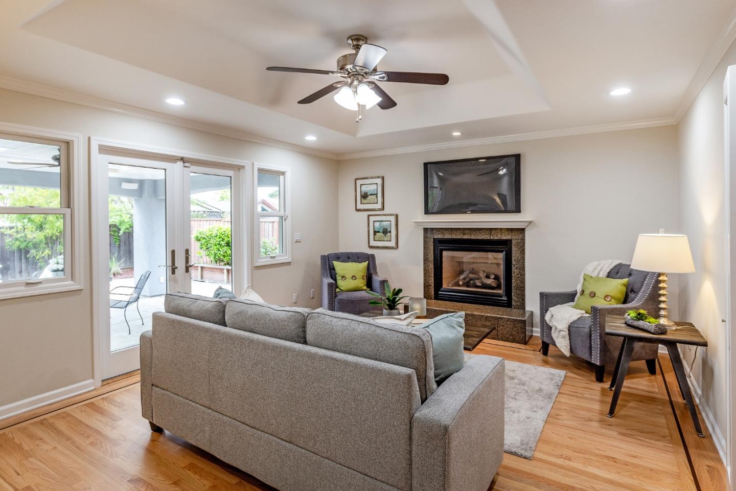Detail Gallery Image 14 of 45 For 10424 Dempster Ave, Cupertino,  CA 95014 - 5 Beds | 3/1 Baths
