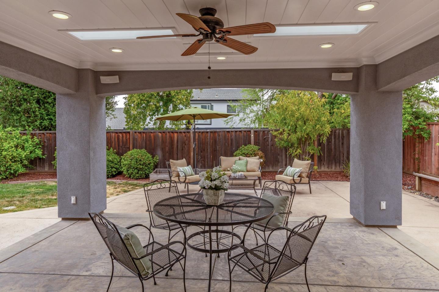 Detail Gallery Image 26 of 45 For 10424 Dempster Ave, Cupertino,  CA 95014 - 5 Beds | 3/1 Baths