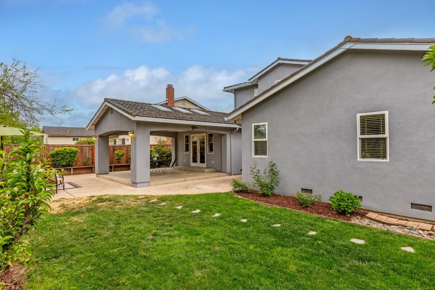 Detail Gallery Image 30 of 45 For 10424 Dempster Ave, Cupertino,  CA 95014 - 5 Beds | 3/1 Baths