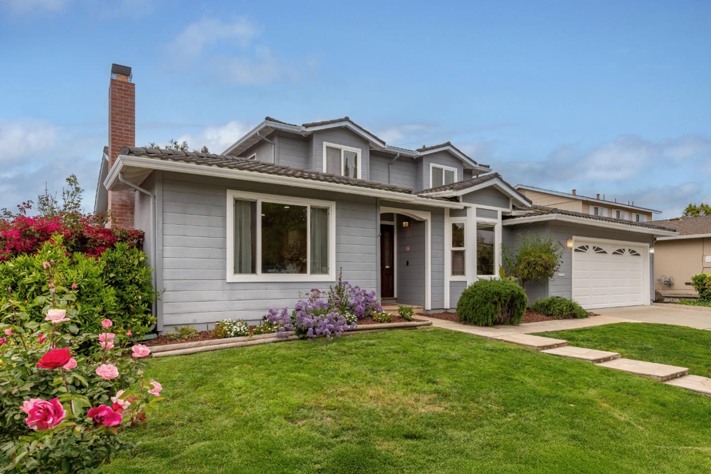 Detail Gallery Image 5 of 45 For 10424 Dempster Ave, Cupertino,  CA 95014 - 5 Beds | 3/1 Baths