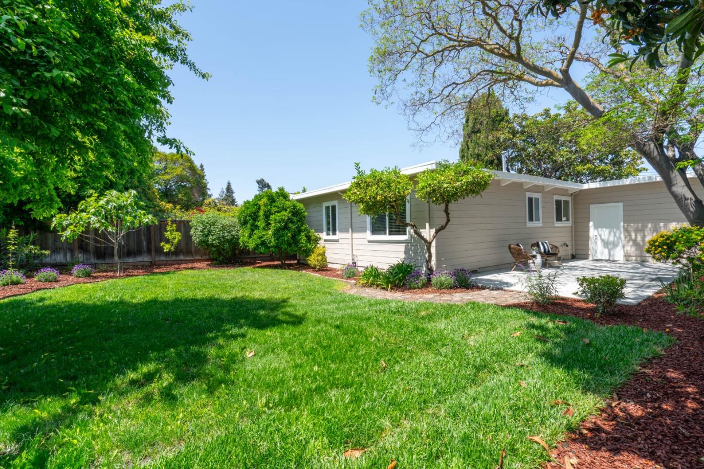 Detail Gallery Image 17 of 24 For 374 Balsam Ave, Sunnyvale,  CA 94085 - 3 Beds | 1 Baths