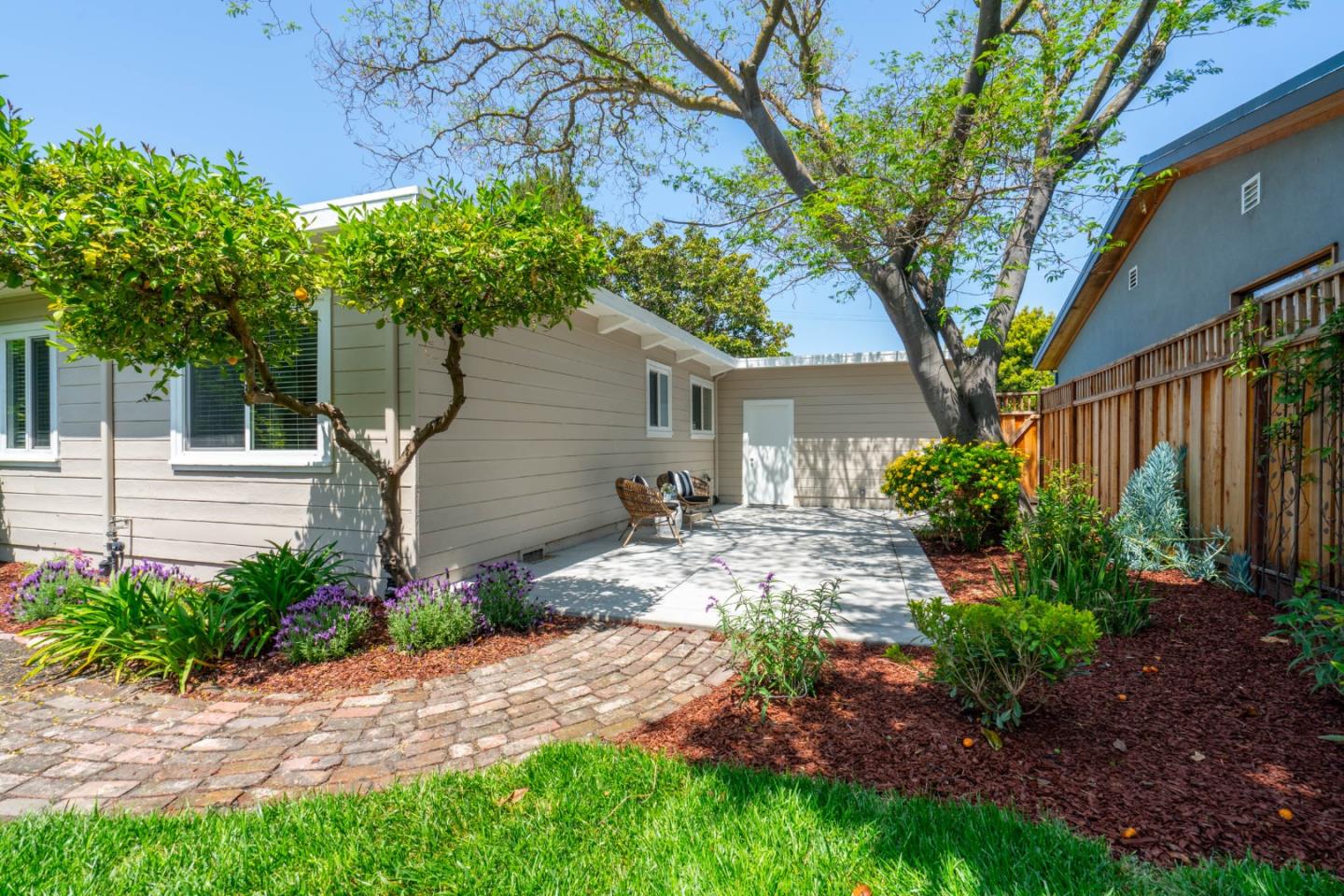 Detail Gallery Image 18 of 24 For 374 Balsam Ave, Sunnyvale,  CA 94085 - 3 Beds | 1 Baths