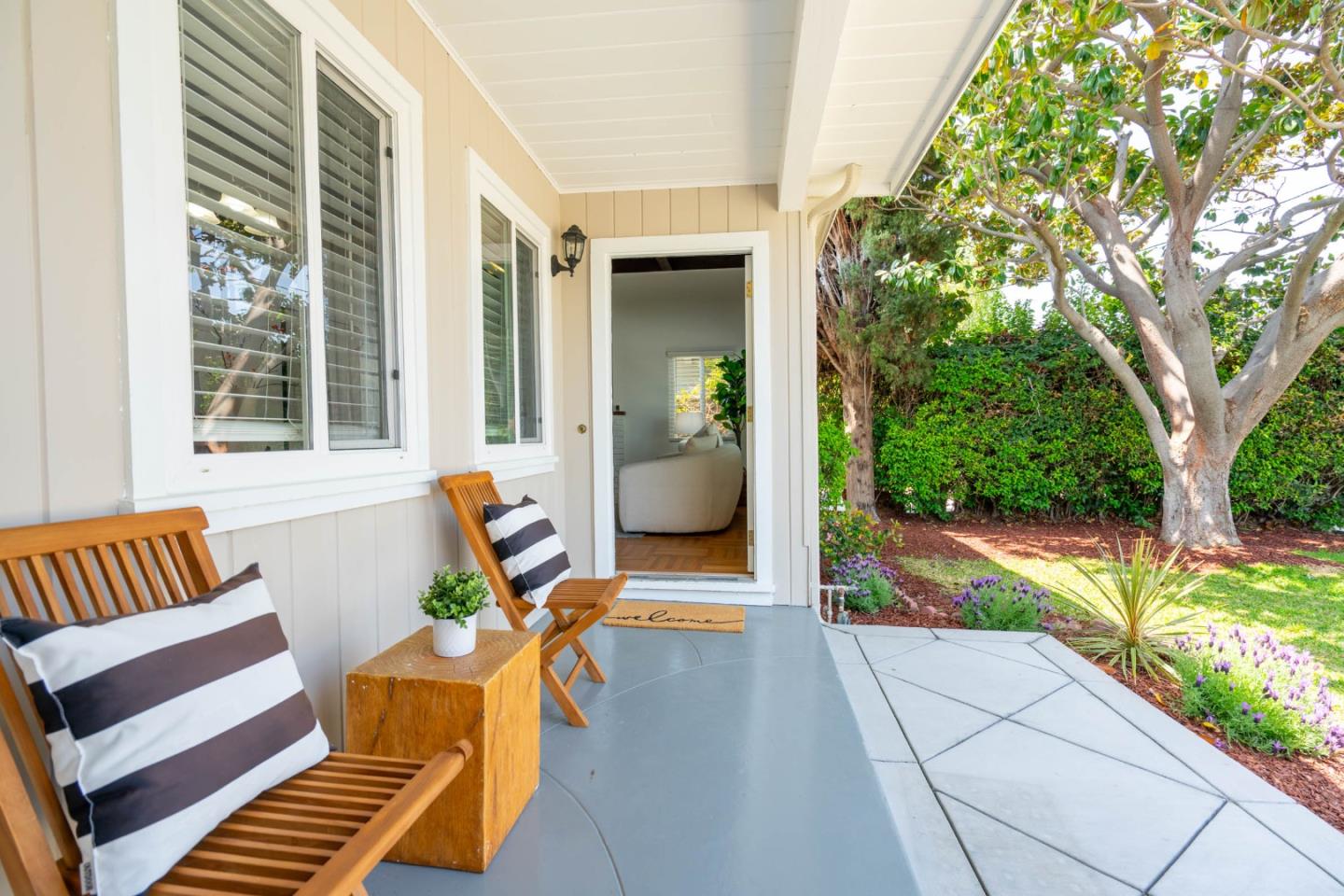Detail Gallery Image 4 of 24 For 374 Balsam Ave, Sunnyvale,  CA 94085 - 3 Beds | 1 Baths