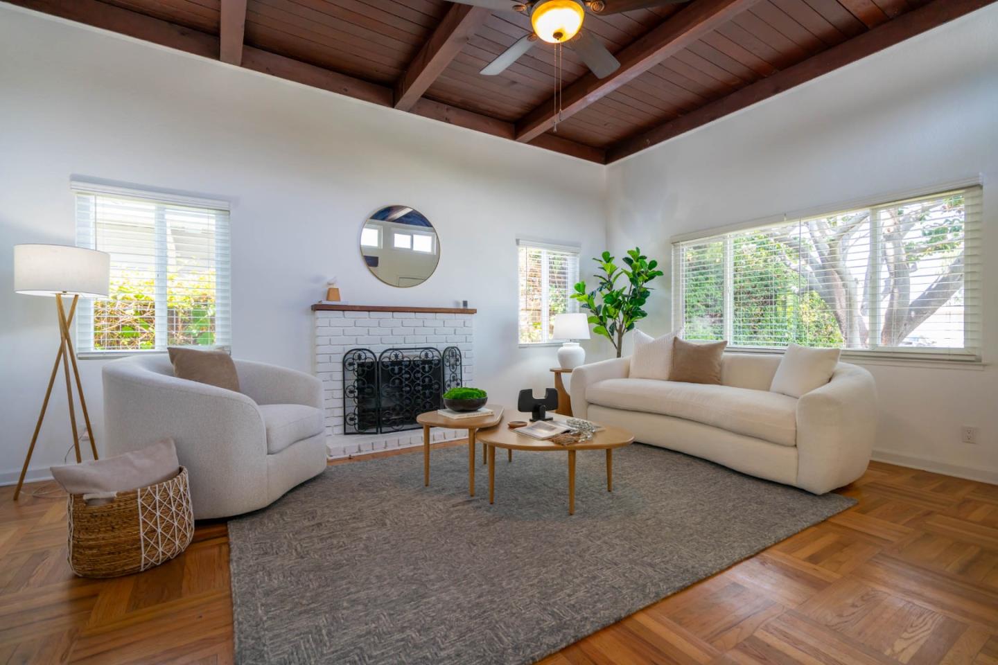 Detail Gallery Image 8 of 24 For 374 Balsam Ave, Sunnyvale,  CA 94085 - 3 Beds | 1 Baths