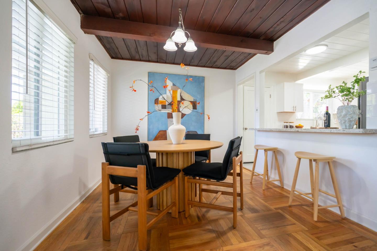 Detail Gallery Image 9 of 24 For 374 Balsam Ave, Sunnyvale,  CA 94085 - 3 Beds | 1 Baths