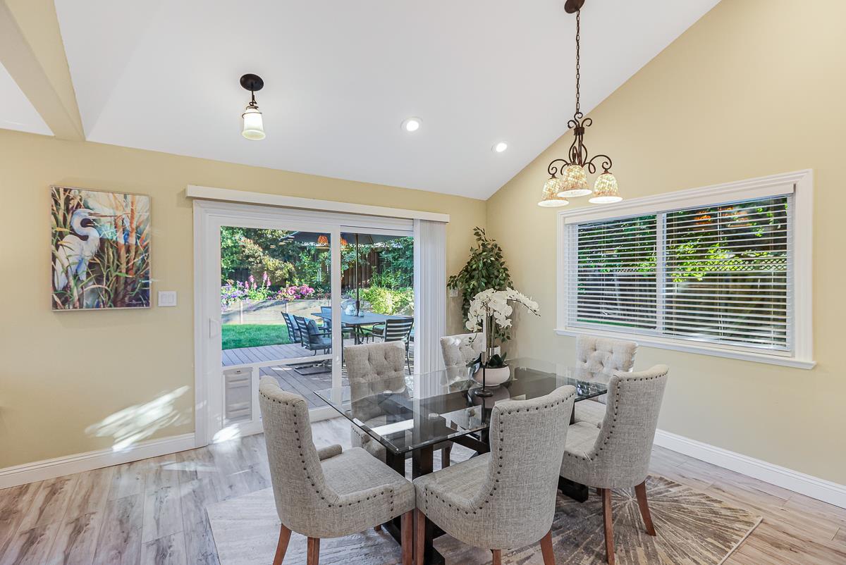 Detail Gallery Image 12 of 80 For 2886 Urzi Ct, San Jose,  CA 95135 - 4 Beds | 2/1 Baths