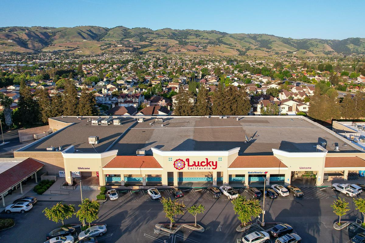 Detail Gallery Image 76 of 80 For 2886 Urzi Ct, San Jose,  CA 95135 - 4 Beds | 2/1 Baths