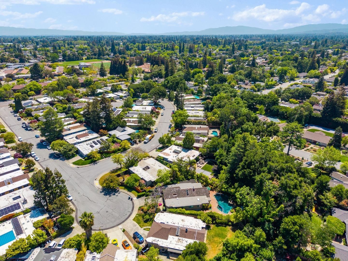 Detail Gallery Image 65 of 68 For 969 Eichler Dr, Mountain View,  CA 94040 - 3 Beds | 2/1 Baths