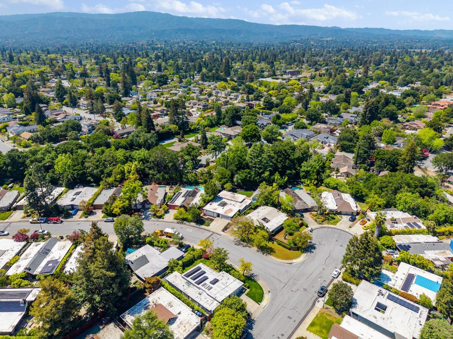 Detail Gallery Image 67 of 68 For 969 Eichler Dr, Mountain View,  CA 94040 - 3 Beds | 2/1 Baths