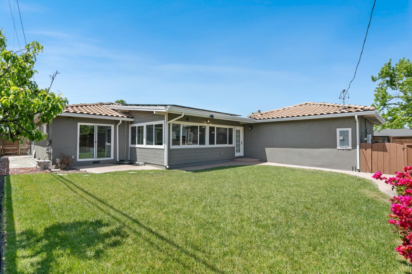 Detail Gallery Image 27 of 27 For 3302 Como Ln, San Jose,  CA 95118 - 4 Beds | 3 Baths