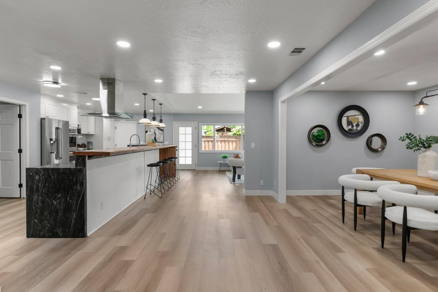 Detail Gallery Image 6 of 27 For 3302 Como Ln, San Jose,  CA 95118 - 4 Beds | 3 Baths