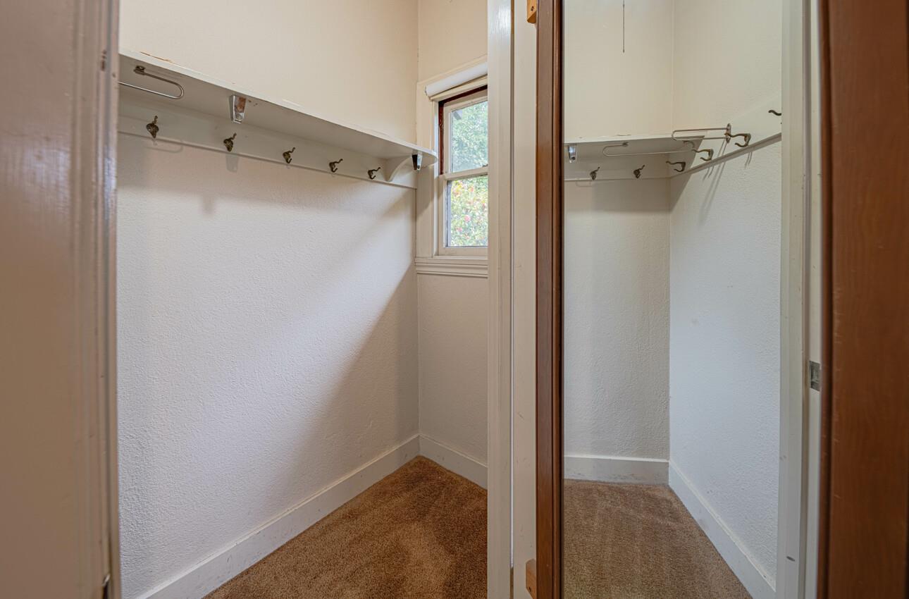 Detail Gallery Image 21 of 49 For 4705 Crystal St, Capitola,  CA 95010 - 3 Beds | 2 Baths