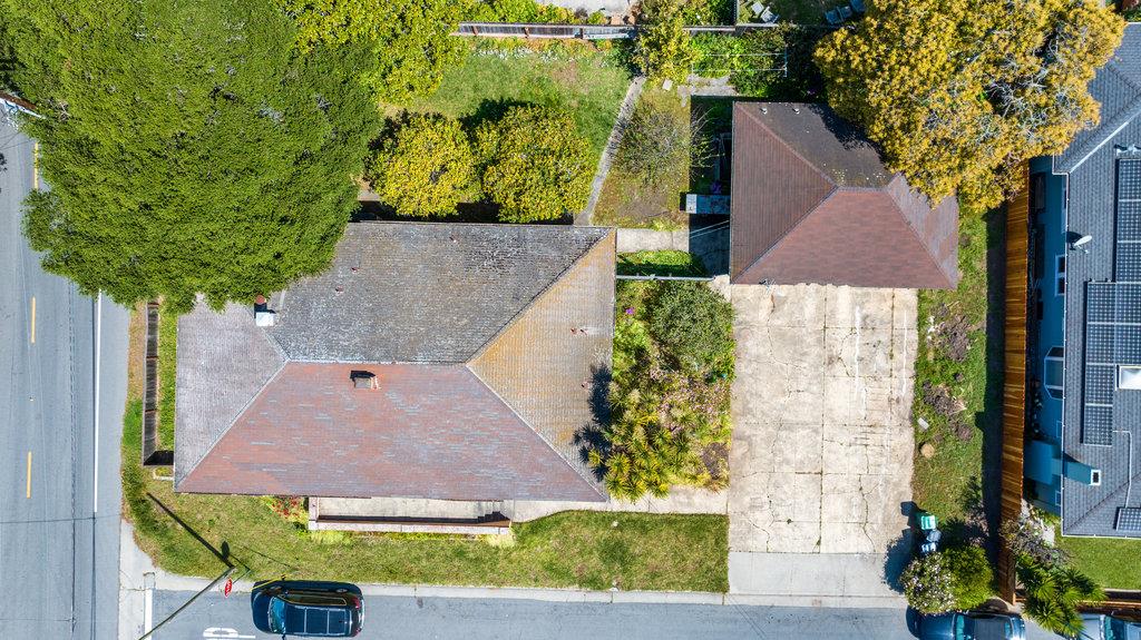 Detail Gallery Image 3 of 49 For 4705 Crystal St, Capitola,  CA 95010 - 3 Beds | 2 Baths