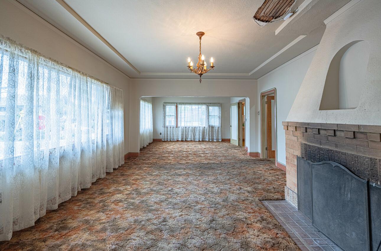 Detail Gallery Image 9 of 49 For 4705 Crystal St, Capitola,  CA 95010 - 3 Beds | 2 Baths
