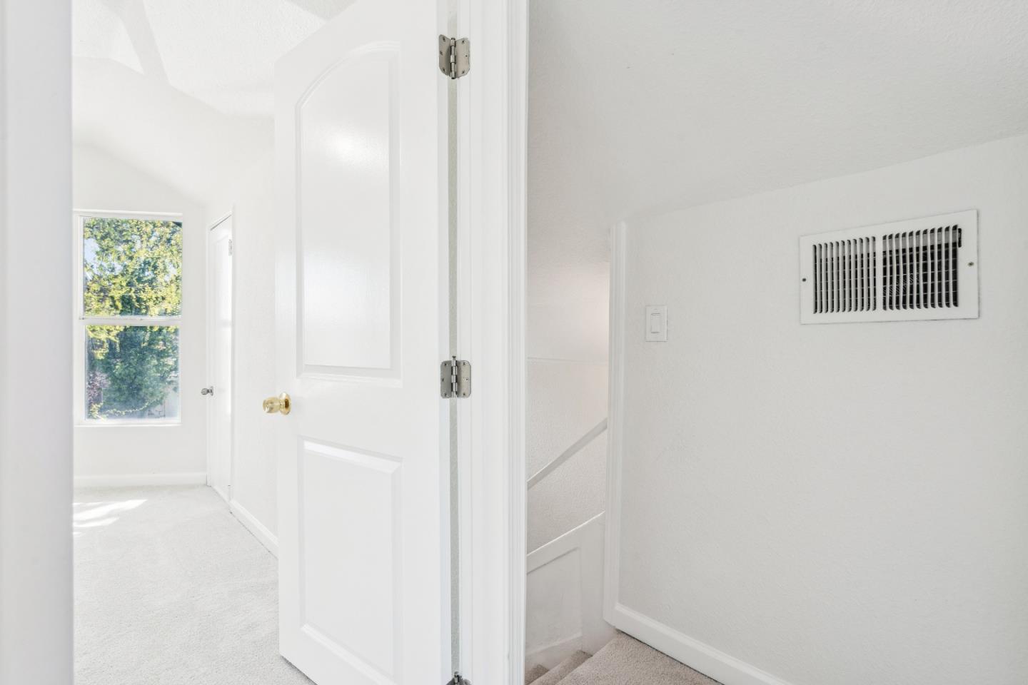 Detail Gallery Image 22 of 60 For 1529 Sanborn Ave, San Jose,  CA 95110 - 5 Beds | 3 Baths