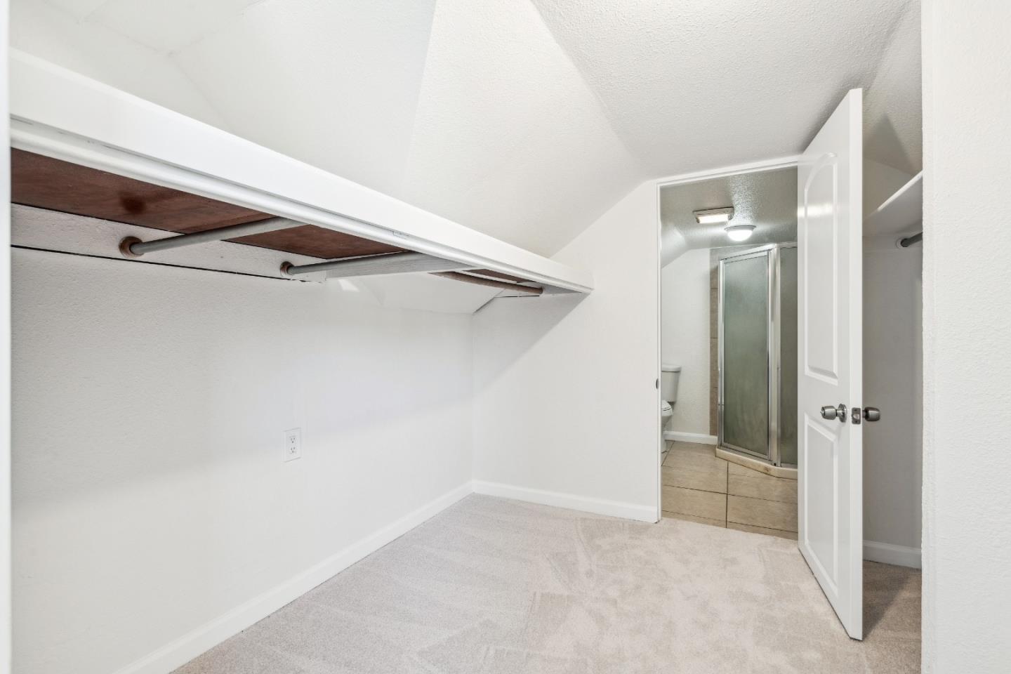 Detail Gallery Image 26 of 60 For 1529 Sanborn Ave, San Jose,  CA 95110 - 5 Beds | 3 Baths