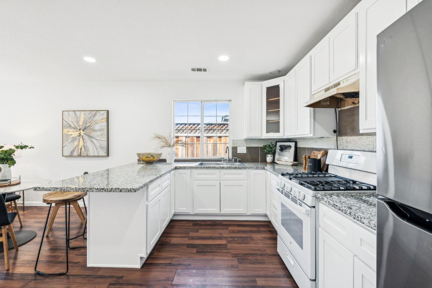 Detail Gallery Image 32 of 60 For 1529 Sanborn Ave, San Jose,  CA 95110 - 5 Beds | 3 Baths