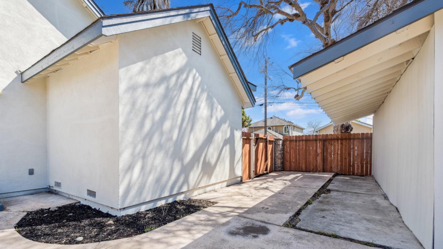 Detail Gallery Image 51 of 60 For 1529 Sanborn Ave, San Jose,  CA 95110 - 5 Beds | 3 Baths