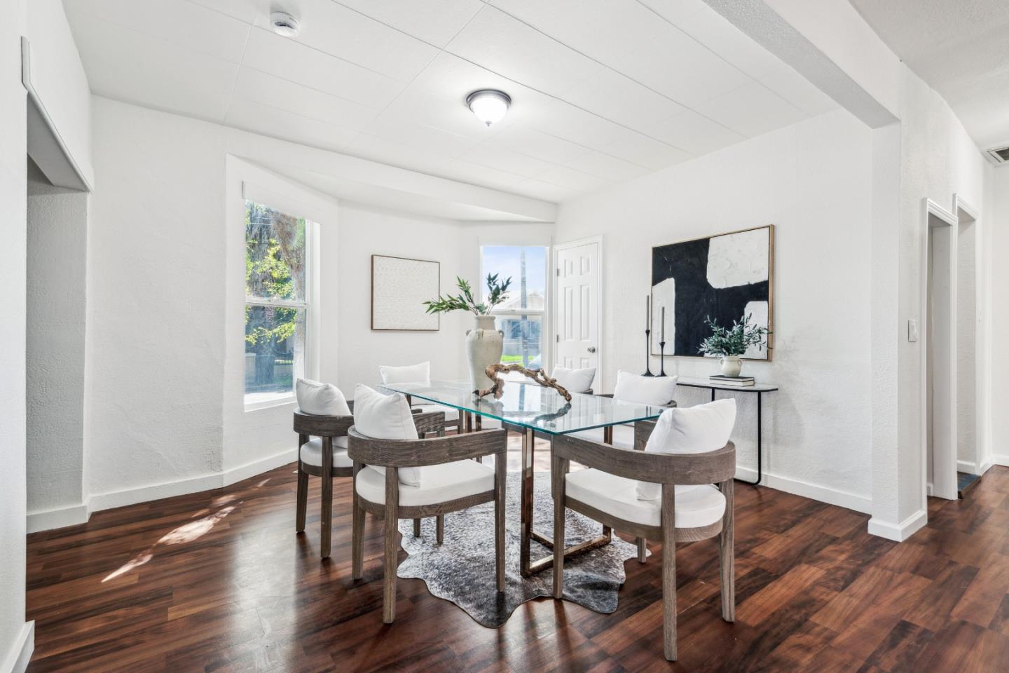 Detail Gallery Image 6 of 60 For 1529 Sanborn Ave, San Jose,  CA 95110 - 5 Beds | 3 Baths