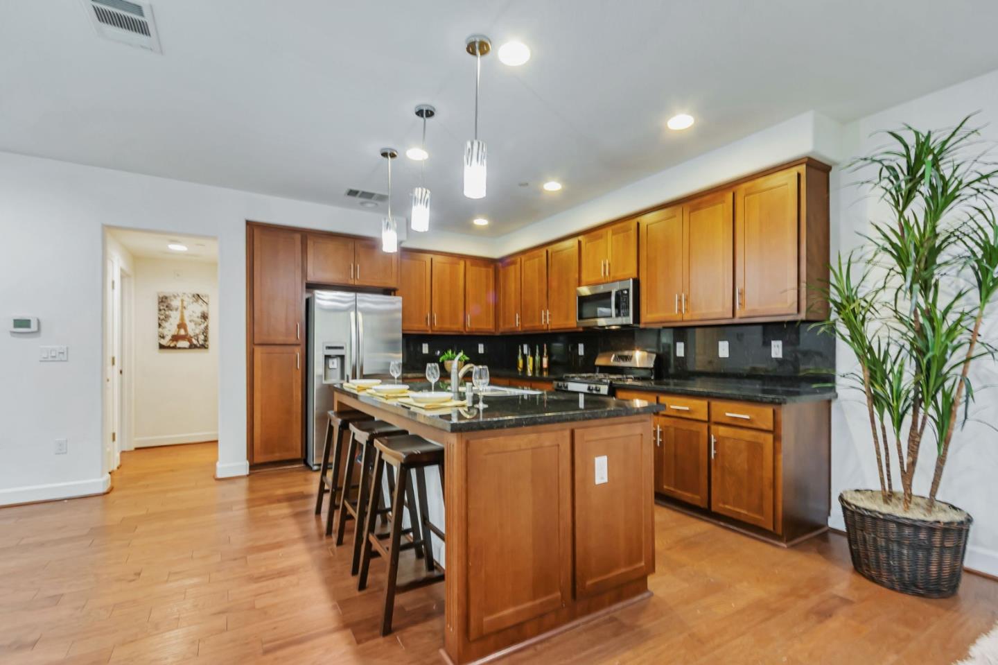 Detail Gallery Image 6 of 48 For 1716 Lee Way, Milpitas,  CA 95035 - 3 Beds | 3 Baths