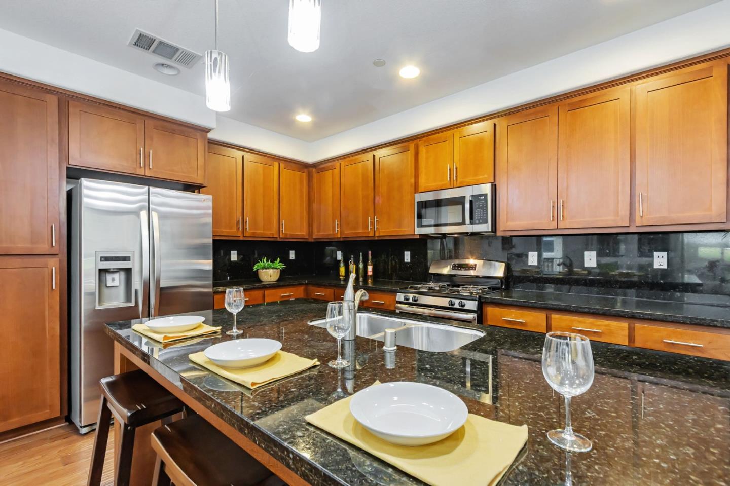 Detail Gallery Image 7 of 48 For 1716 Lee Way, Milpitas,  CA 95035 - 3 Beds | 3 Baths