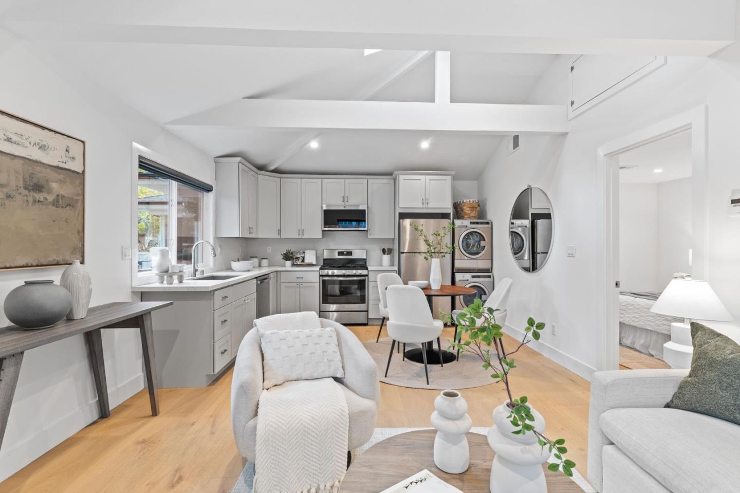 Detail Gallery Image 20 of 23 For 310 Leland Ave, Palo Alto,  CA 94306 - 2 Beds | 2 Baths