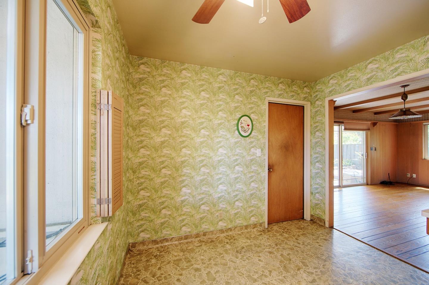 Detail Gallery Image 16 of 43 For 3810 Grove Ave, Palo Alto,  CA 94303 - 4 Beds | 2 Baths
