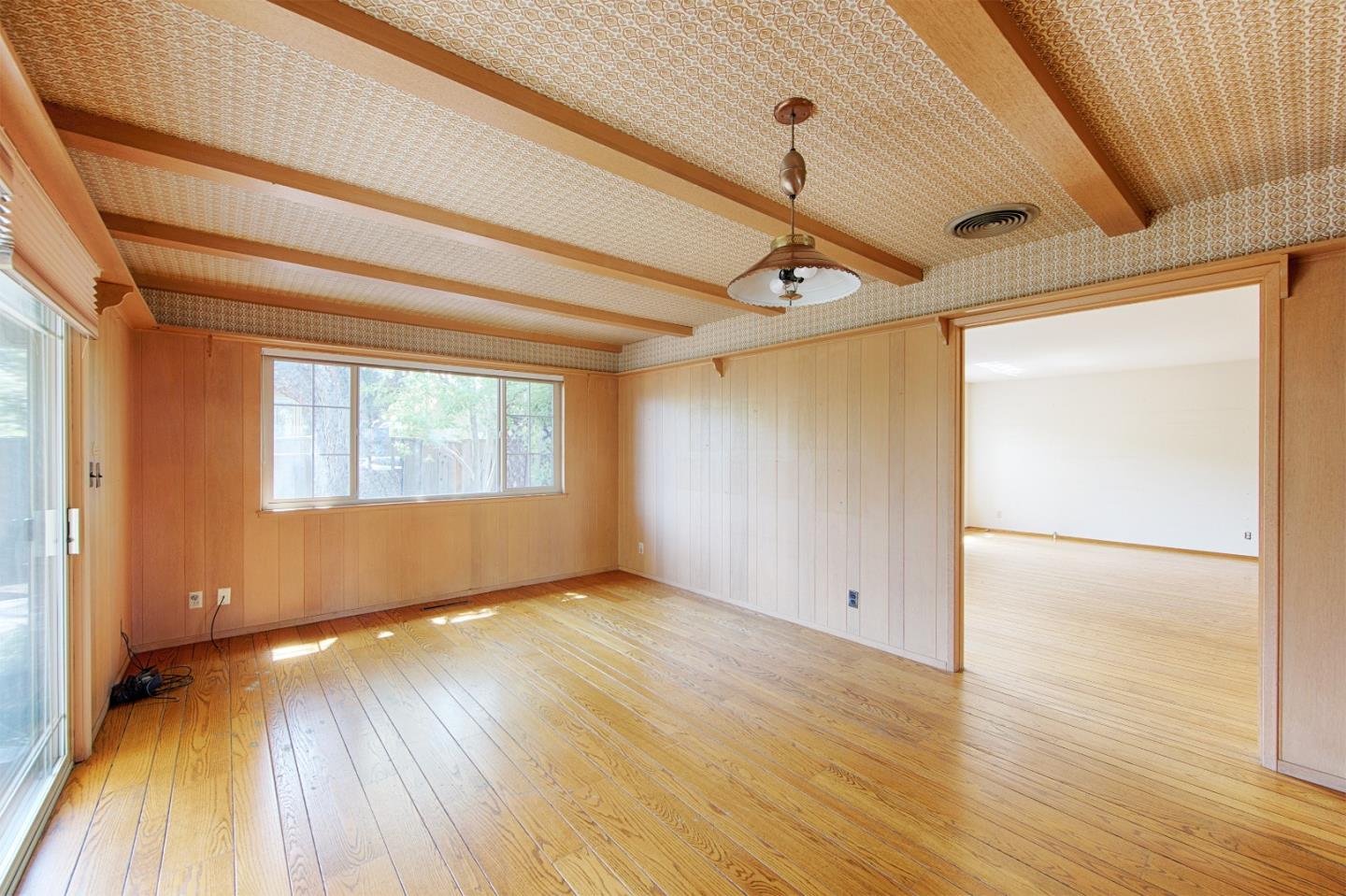 Detail Gallery Image 18 of 43 For 3810 Grove Ave, Palo Alto,  CA 94303 - 4 Beds | 2 Baths