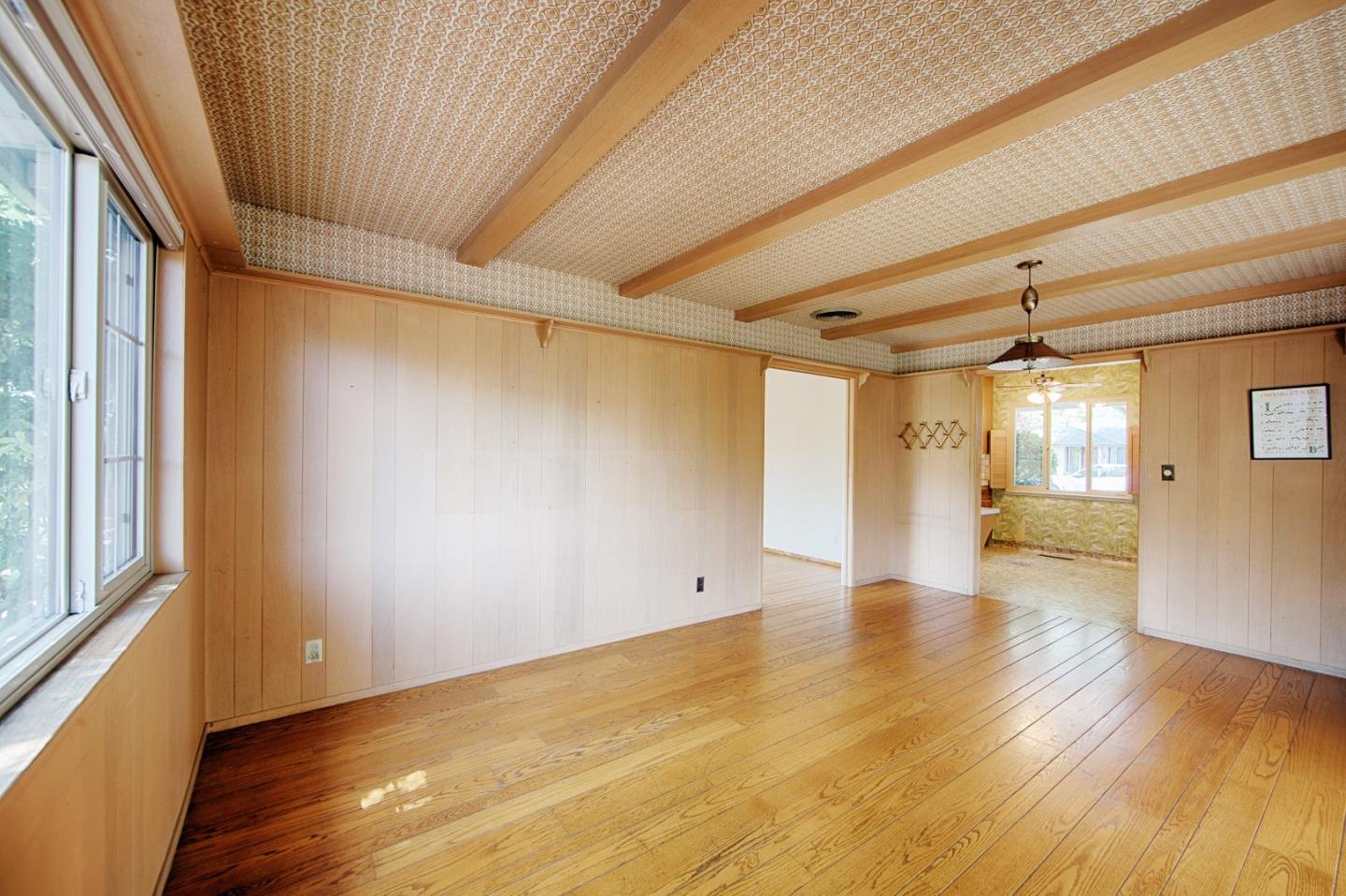 Detail Gallery Image 19 of 43 For 3810 Grove Ave, Palo Alto,  CA 94303 - 4 Beds | 2 Baths