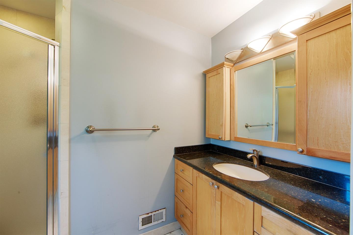 Detail Gallery Image 24 of 43 For 3810 Grove Ave, Palo Alto,  CA 94303 - 4 Beds | 2 Baths