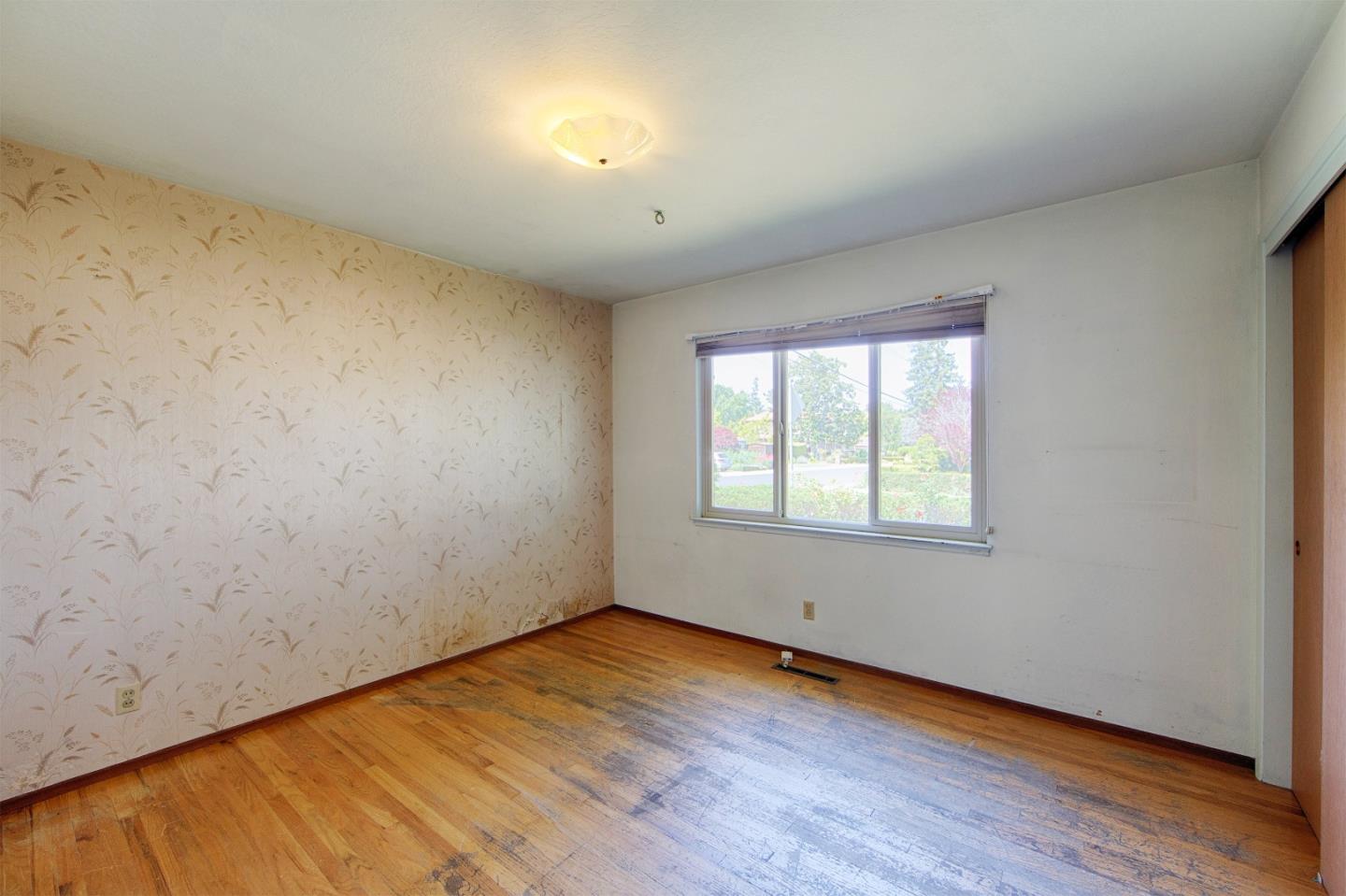 Detail Gallery Image 26 of 43 For 3810 Grove Ave, Palo Alto,  CA 94303 - 4 Beds | 2 Baths