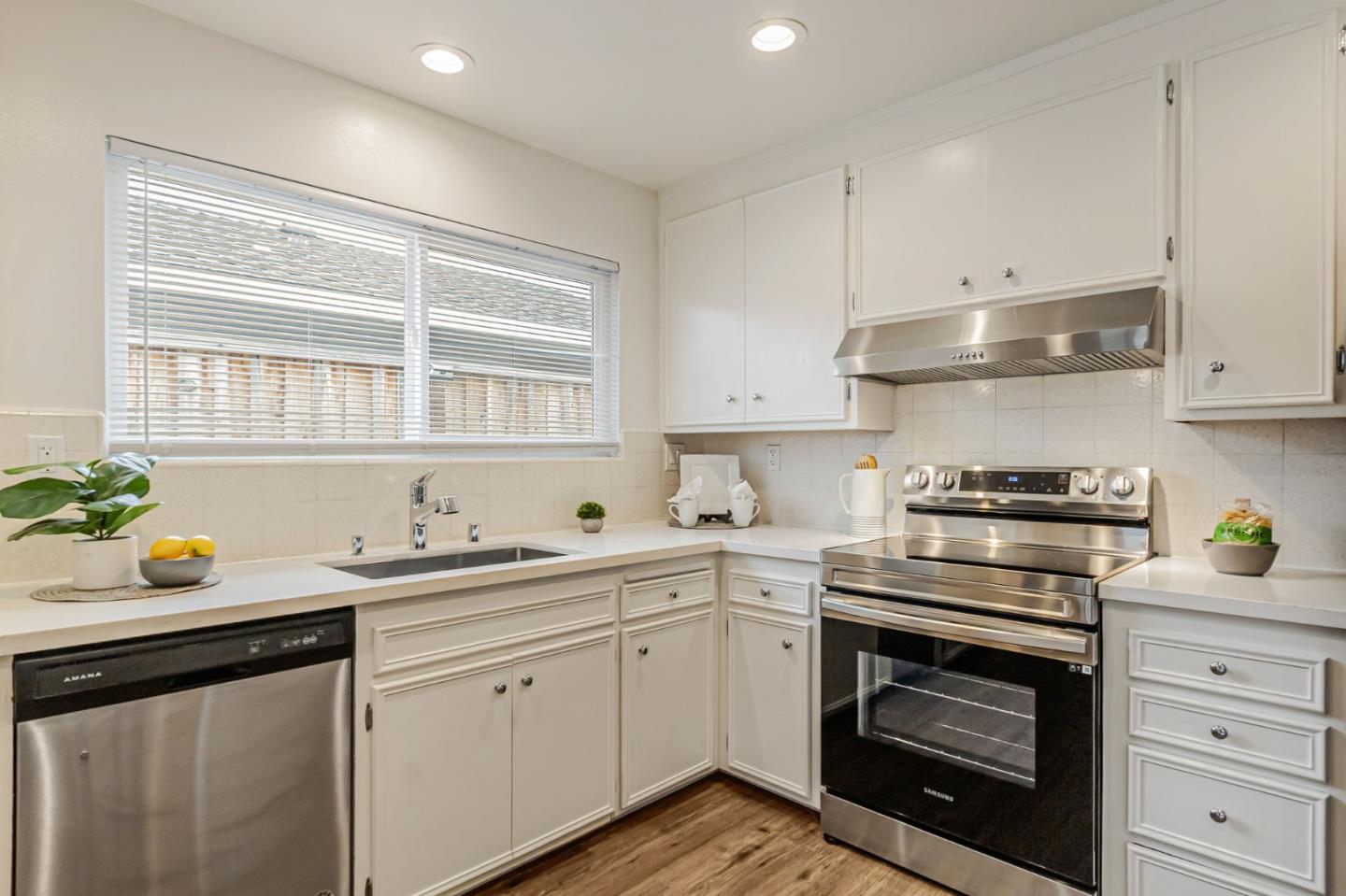 Detail Gallery Image 14 of 38 For 844-846 Doyle Rd, San Jose,  CA 95129 - – Beds | – Baths