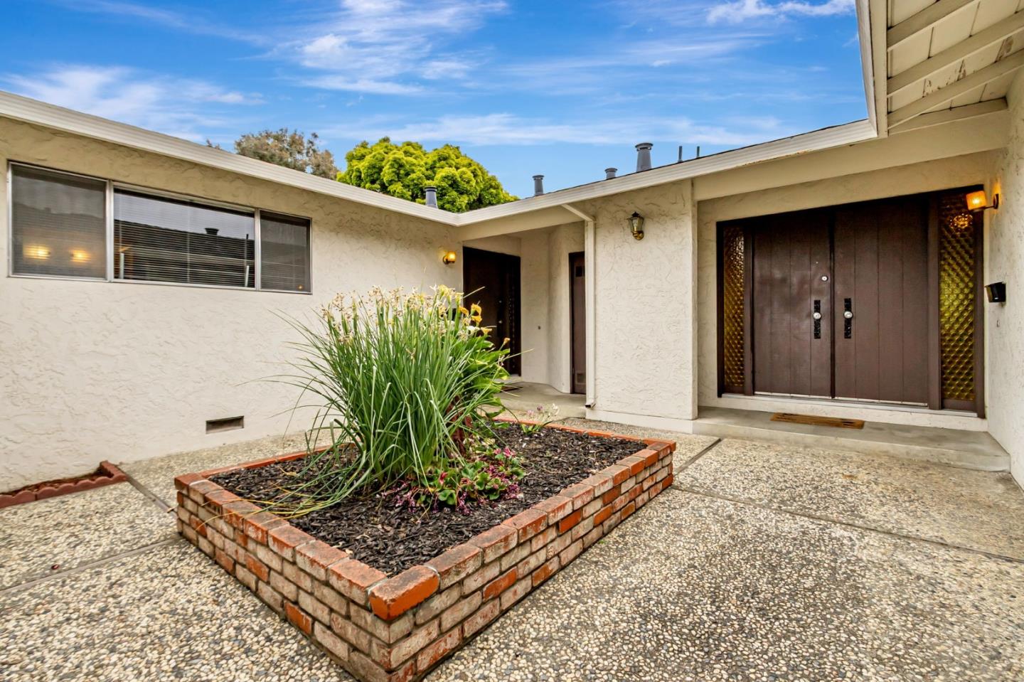 Detail Gallery Image 2 of 38 For 844-846 Doyle Rd, San Jose,  CA 95129 - – Beds | – Baths