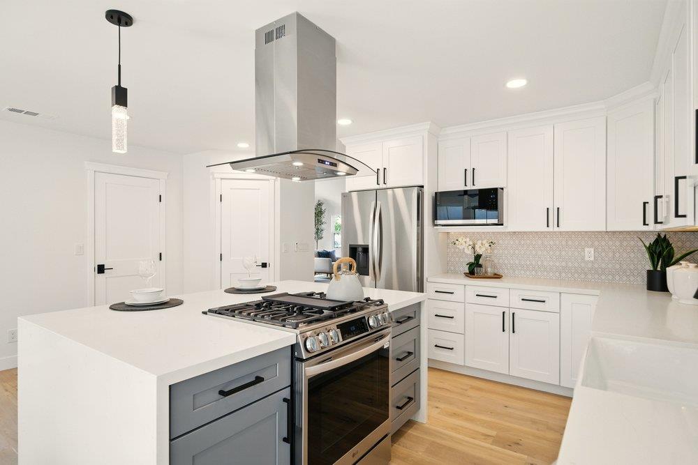 Detail Gallery Image 14 of 30 For 311 Lassenpark Cir, San Jose,  CA 95136 - 3 Beds | 2 Baths