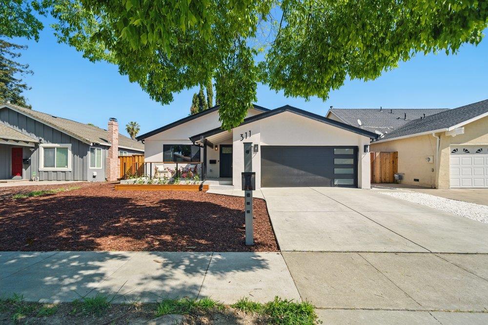 Detail Gallery Image 2 of 30 For 311 Lassenpark Cir, San Jose,  CA 95136 - 3 Beds | 2 Baths