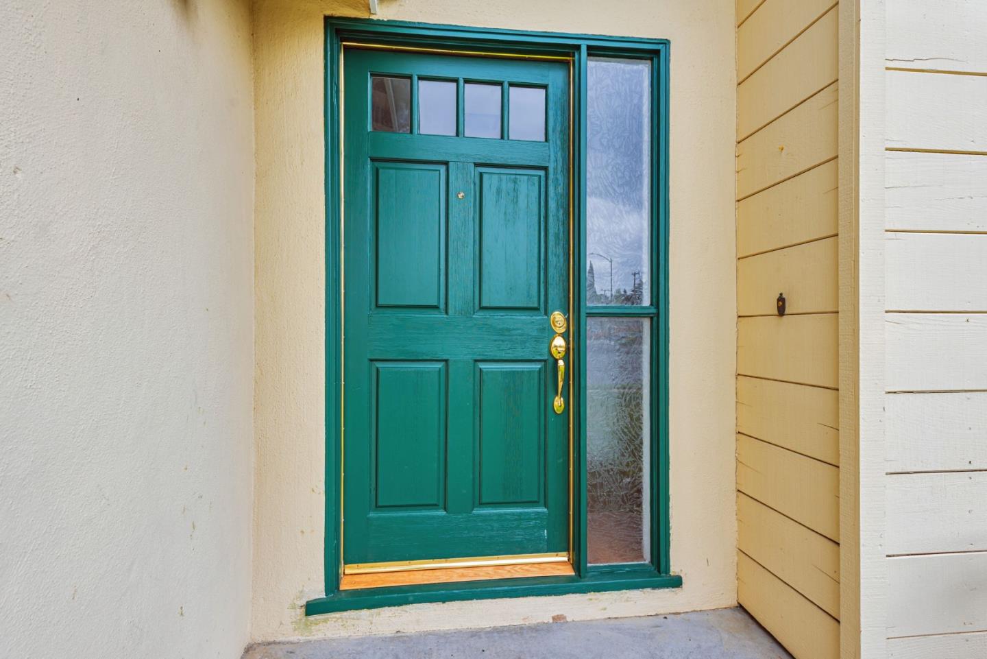 Detail Gallery Image 3 of 45 For 811 Orange Ave, Sunnyvale,  CA 94087 - 3 Beds | 2 Baths