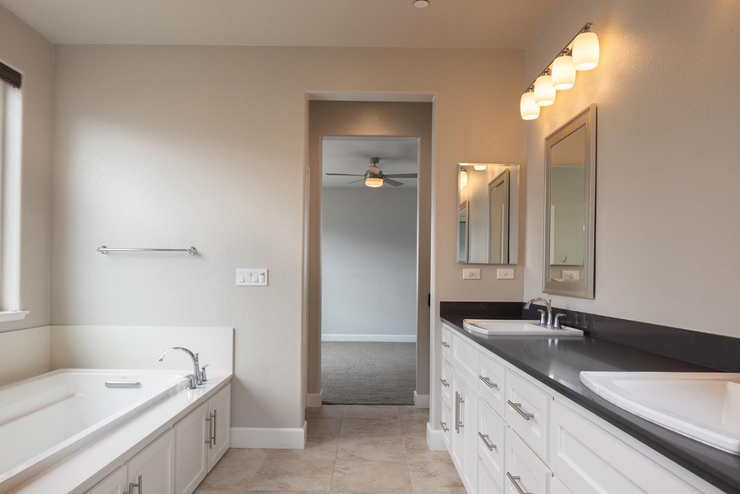 Detail Gallery Image 23 of 29 For 2727 Sea Glass Ave, Marina,  CA 93933 - 3 Beds | 2/1 Baths