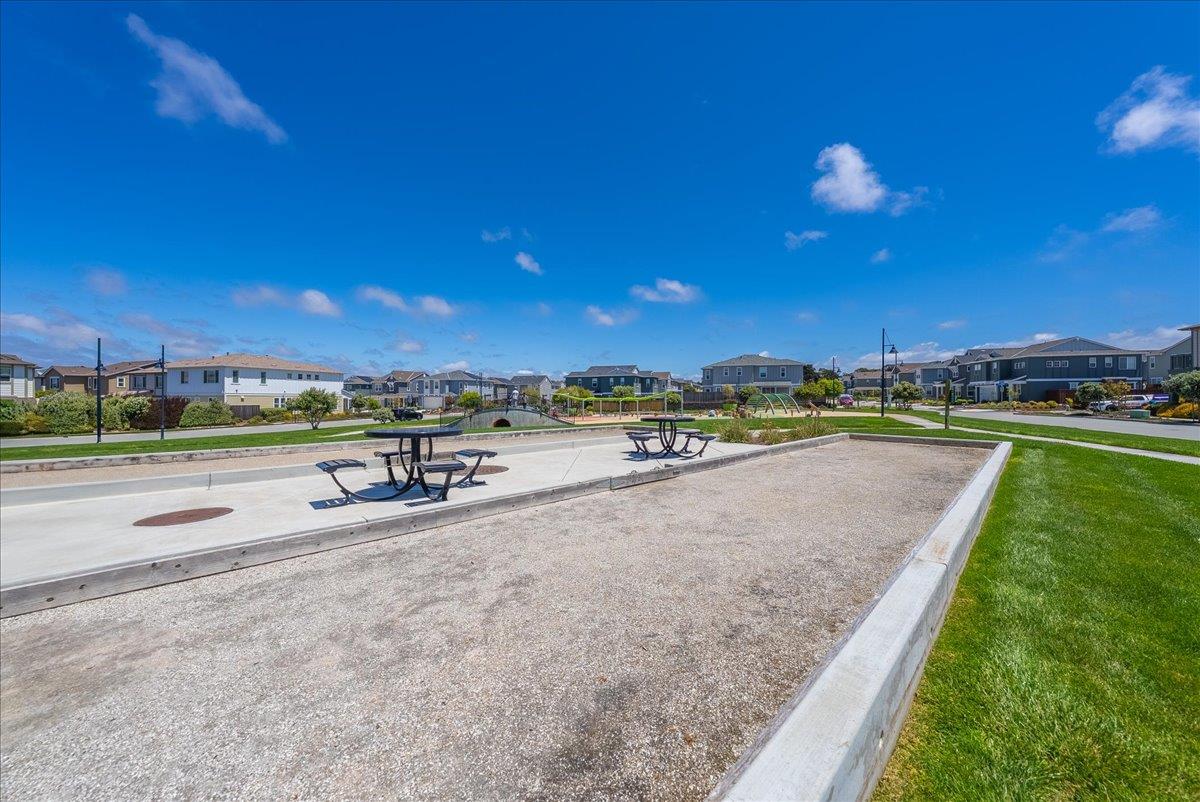 Detail Gallery Image 32 of 38 For 2727 Sea Glass Ave, Marina,  CA 93933 - 3 Beds | 2/1 Baths
