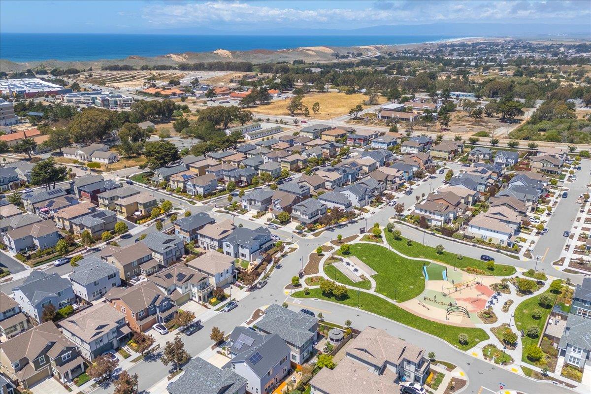 Detail Gallery Image 35 of 38 For 2727 Sea Glass Ave, Marina,  CA 93933 - 3 Beds | 2/1 Baths