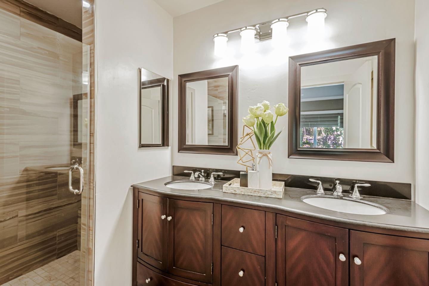 Detail Gallery Image 19 of 35 For 1632 Notre Dame Dr, Mountain View,  CA 94040 - 4 Beds | 3 Baths